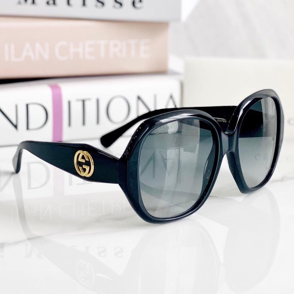 NWT Gucci GG0796s - 001 Sunglasses